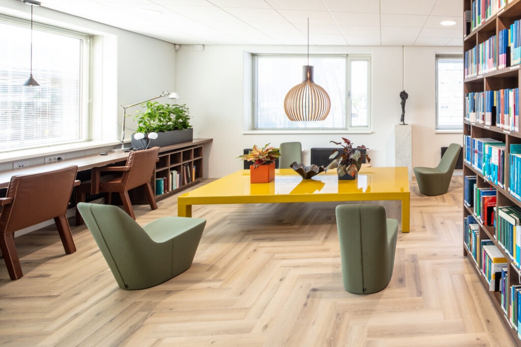 AOf 20210812 PB Interieur 1977 Oving Projectinrichting Kantoor Zorg Horeca