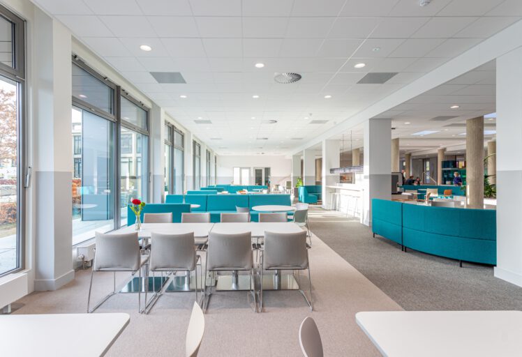 Hogeschool Viaa Agora 3 min Oving Projectinrichting Kantoor Zorg Horeca