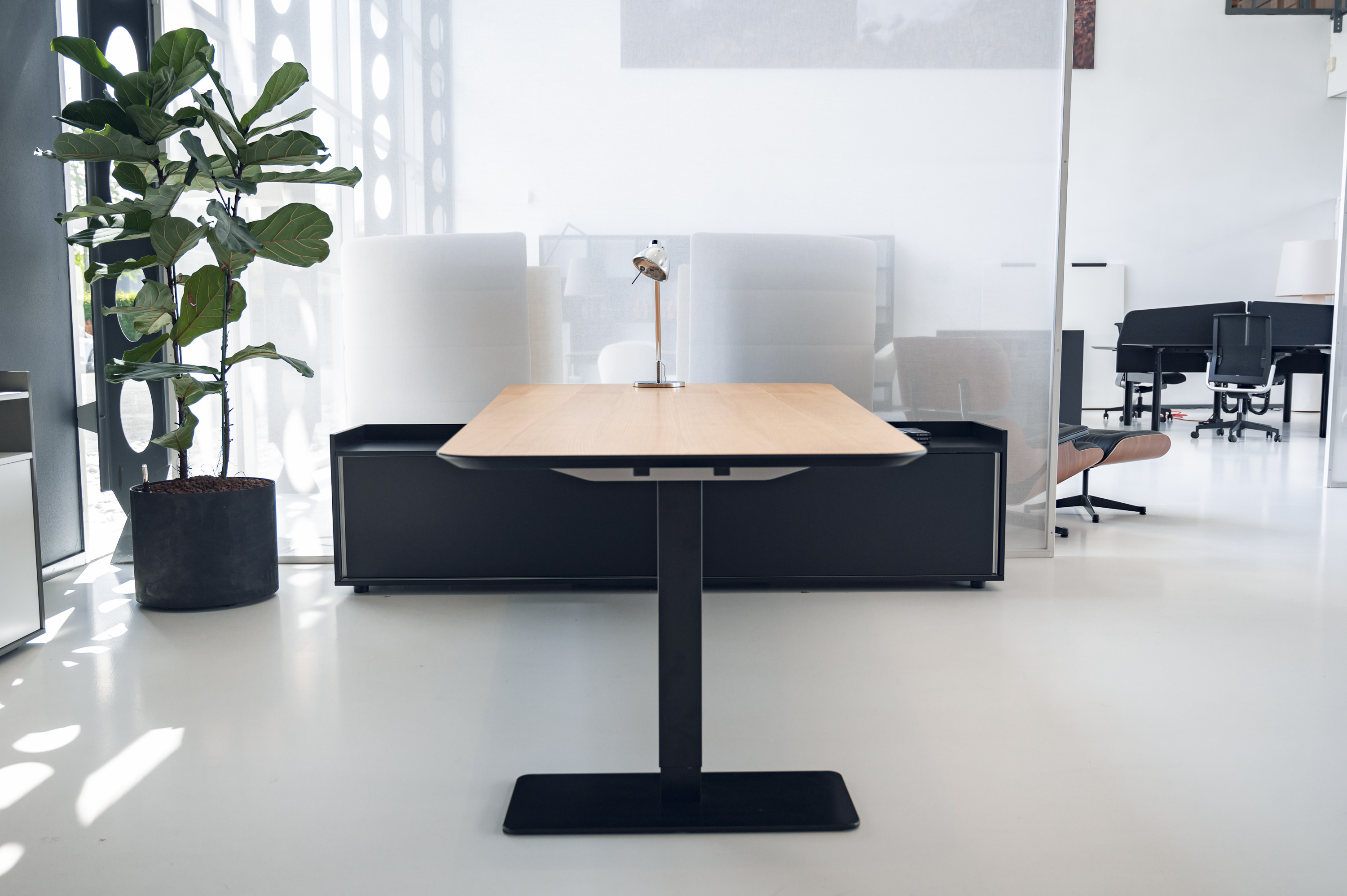 Sale Oving Projectinrichting Kantoor Zorg Horeca Twinform T-Bom