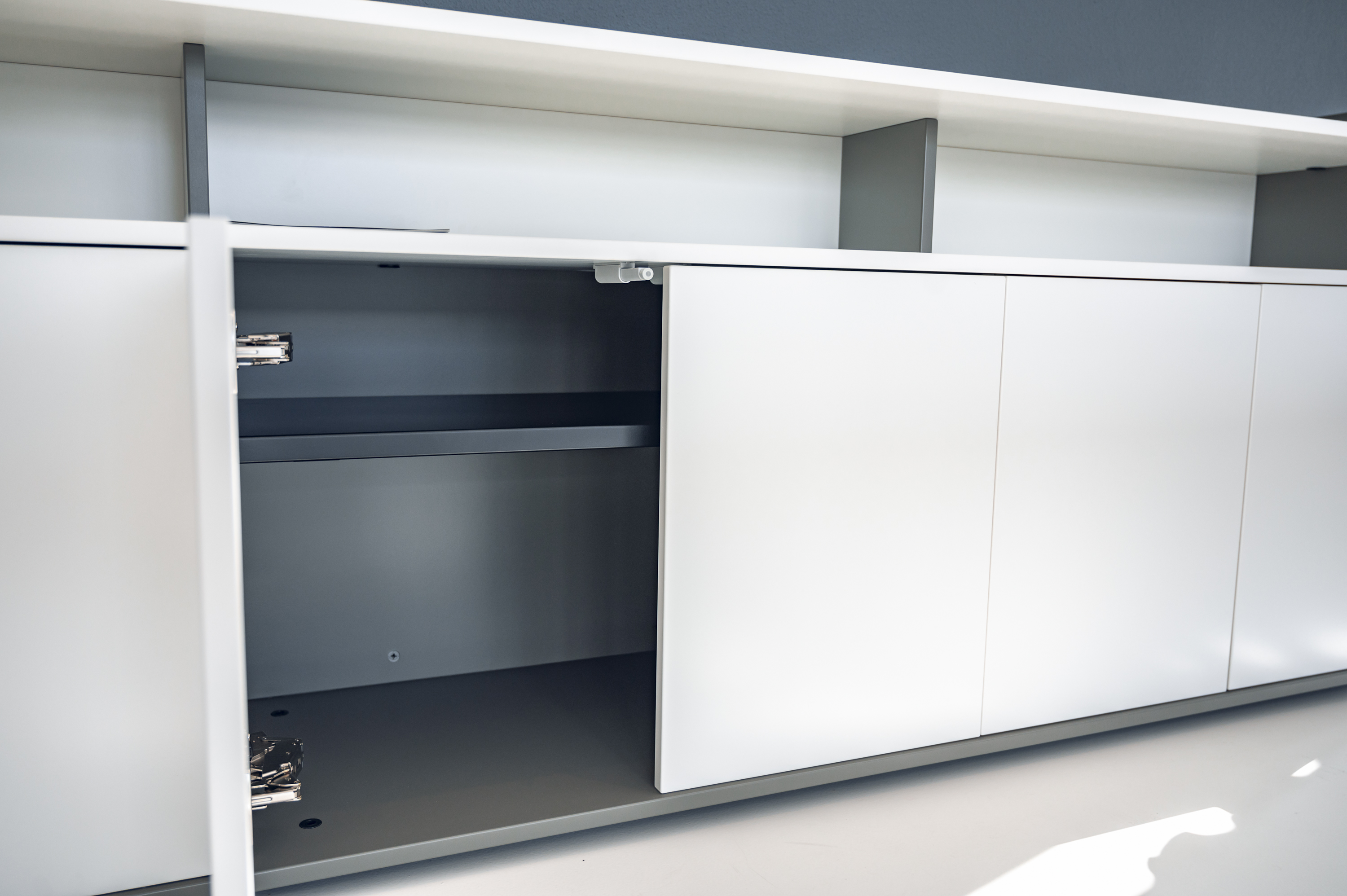 Sale Oving Projectinrichting Kantoor Zorg Horeca Twinform KDK dressoirkast