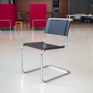 Thonet S33 stoel