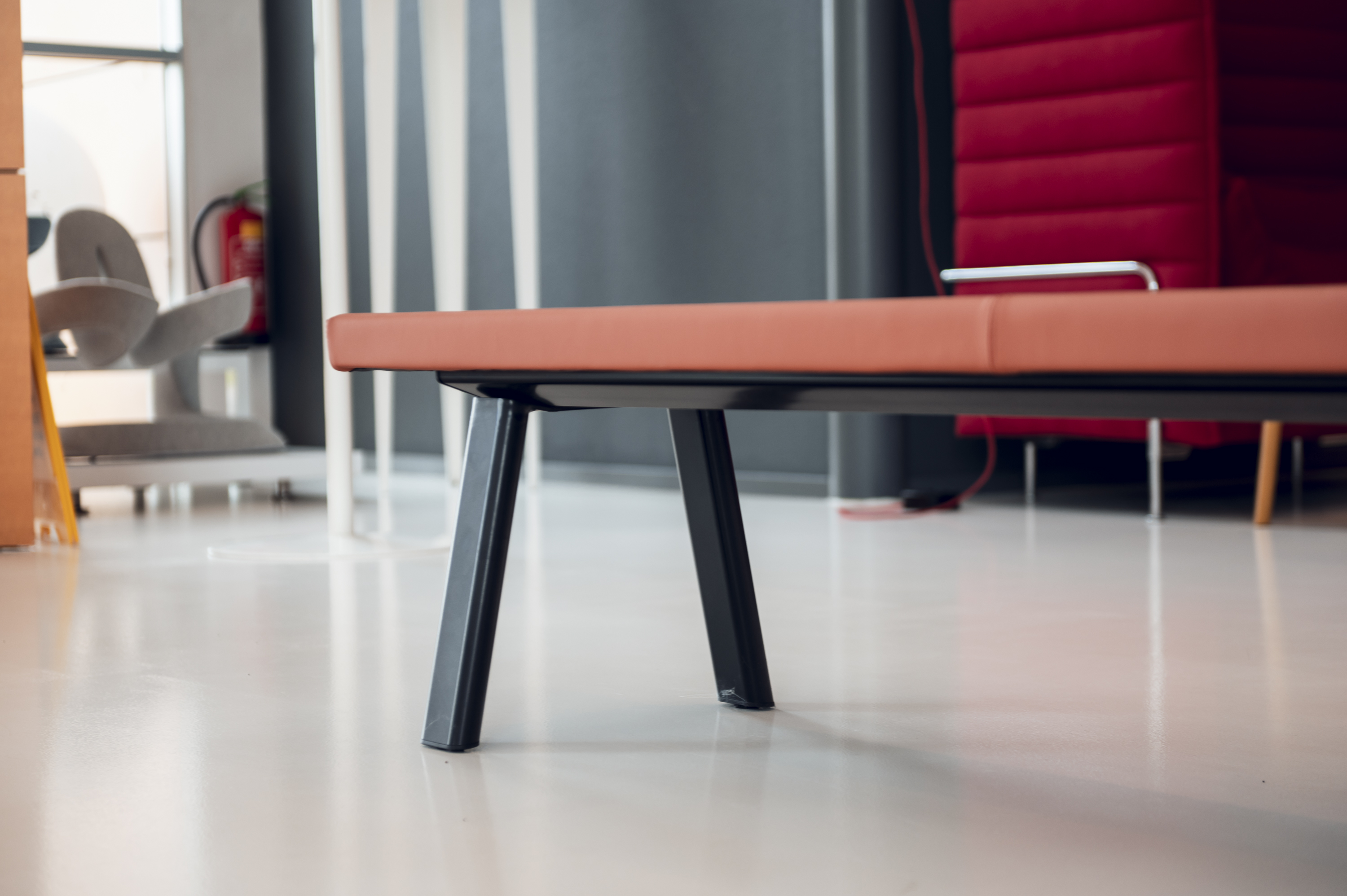 Sale Oving Projectinrichting Kantoor Zorg Horeca Inclass Plania bank