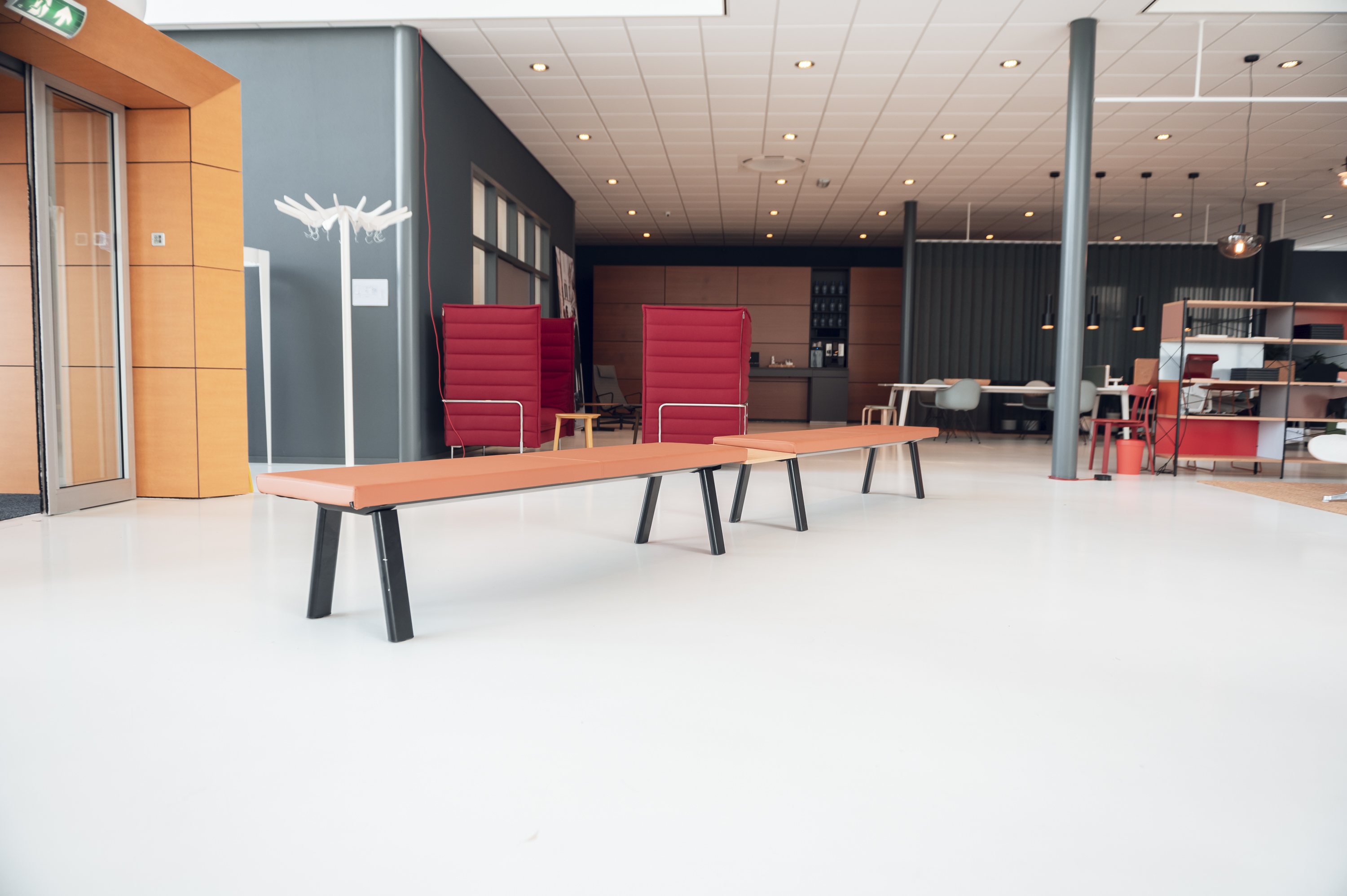 Sale Oving Projectinrichting Kantoor Zorg Horeca Inclass Plania bank