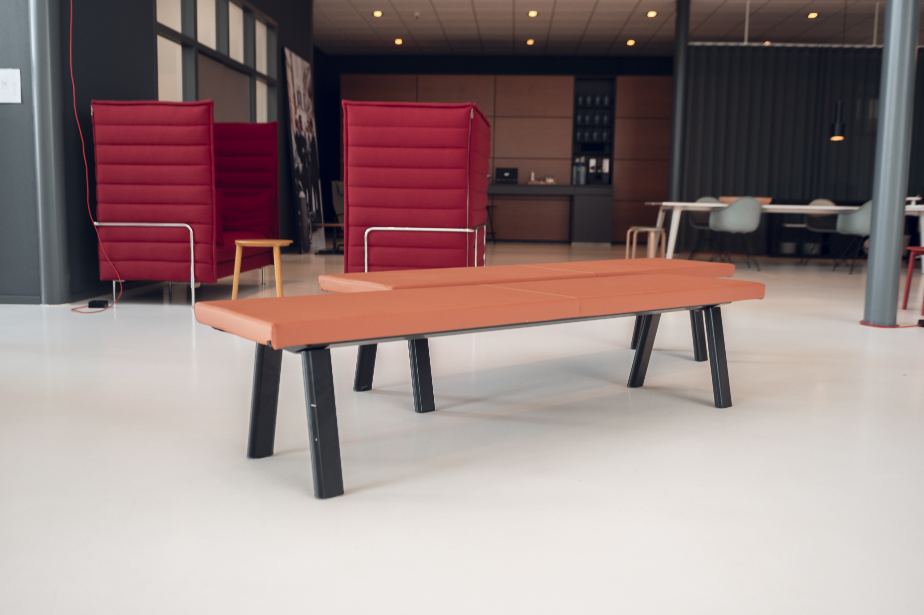 Sale Oving Projectinrichting Kantoor Zorg Horeca Inclass Plania bank