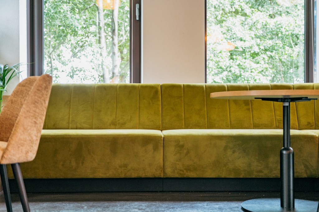 oving unive koffiecorner 8405 Oving Projectinrichting Kantoor Zorg Horeca