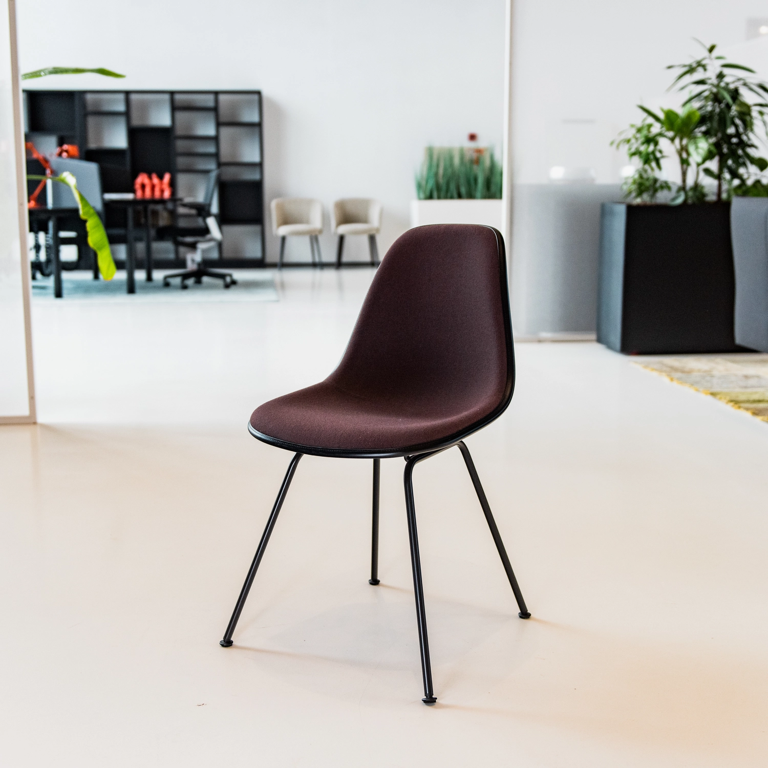 Vitra Eames Plasic Side Chair RE DSX