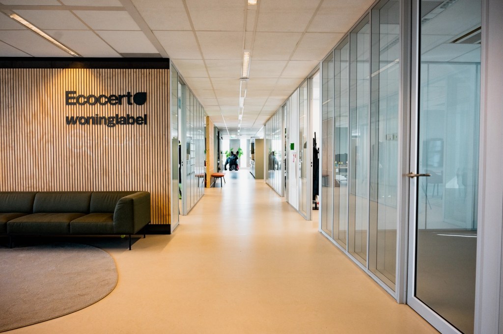 oving ecocert 9824 Oving Projectinrichting Kantoor Zorg Horeca